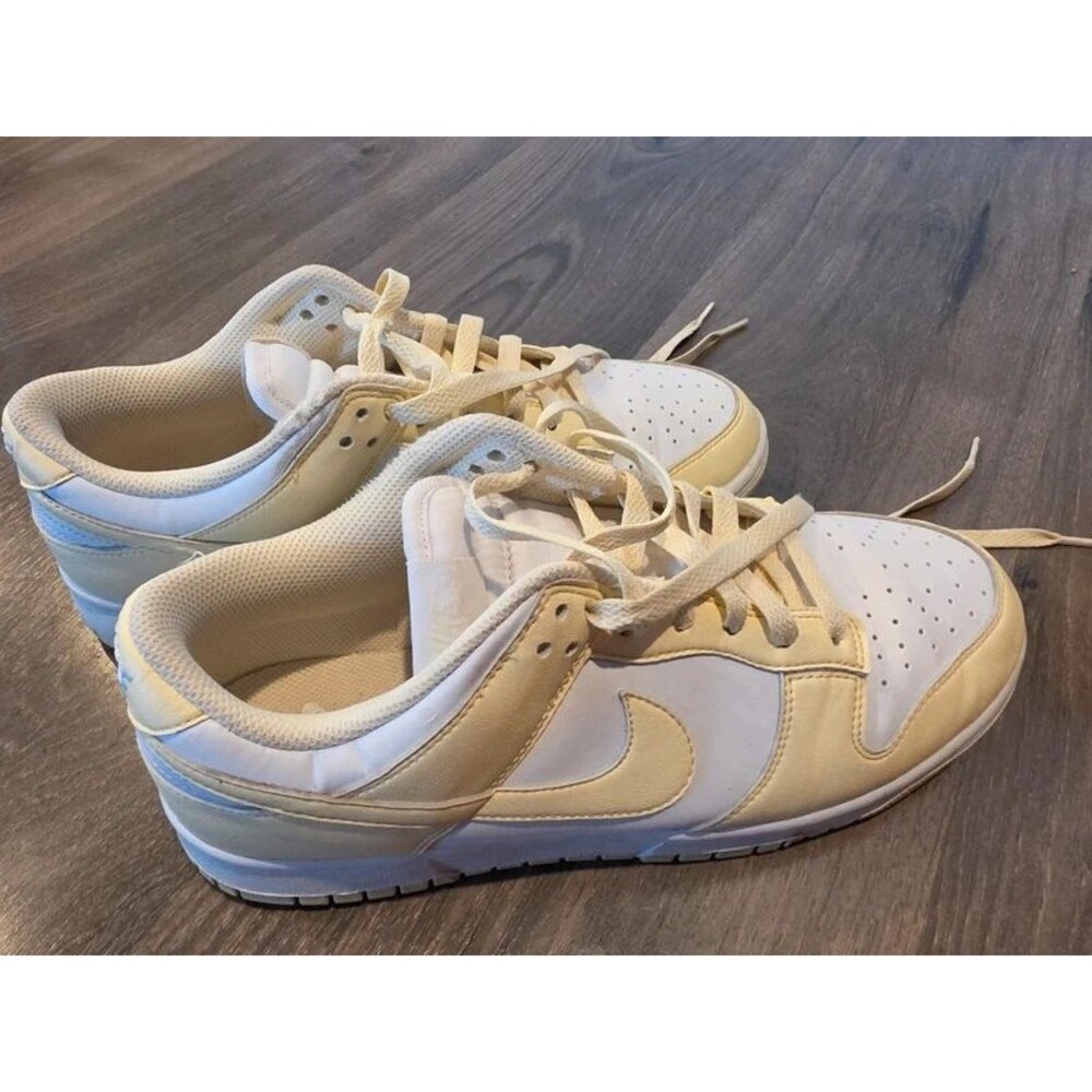 Nike Dunk Low Women’s 9.5
